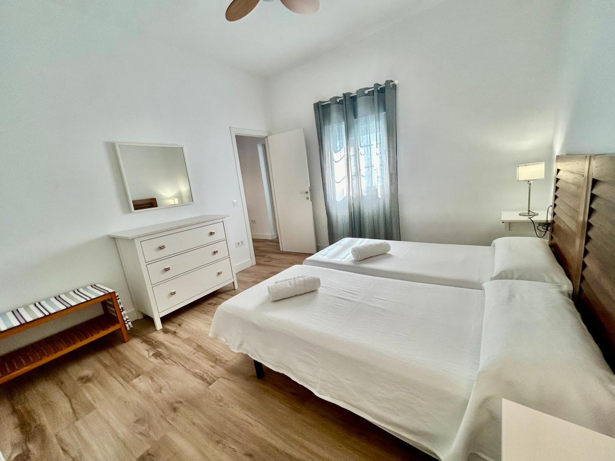 Acogedor Apt 6Pax 3Bdr 2Bth - Cozyhomesevilla5 Exterior photo
